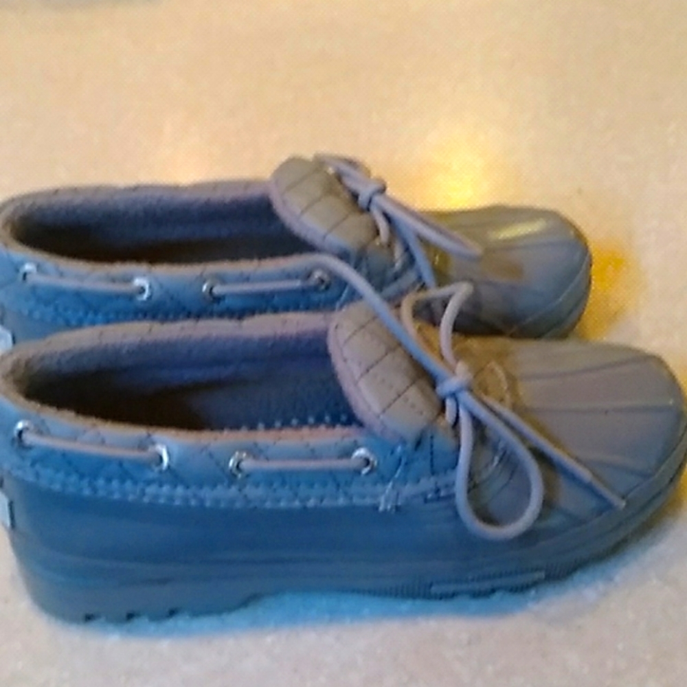 Sperrys Top Sider..pale gray- like new